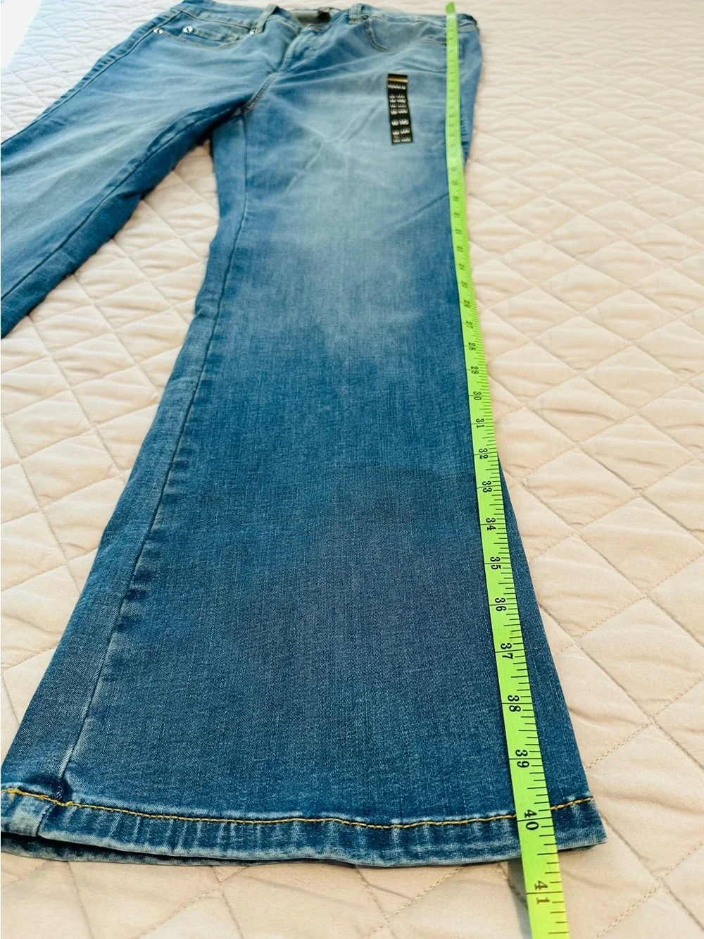 NWT Torrid Trio Fit Slim Boot Limitless Stretch Mid-Blue Straight Jeans - 10-14